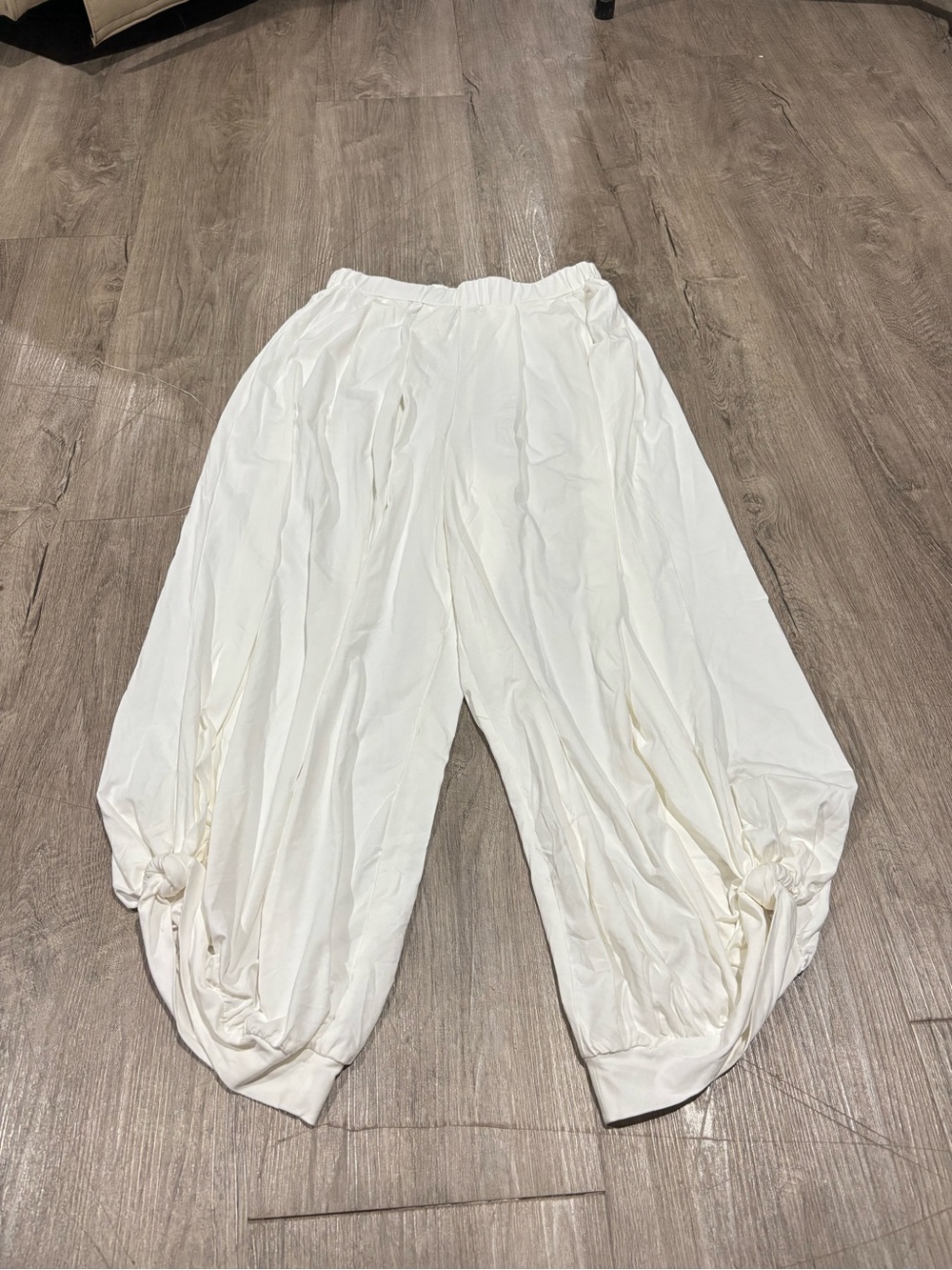 Anthropologie Daily Practice Twist Bubble Pants Ivory White NEW Size Small - Picture 4 of 6